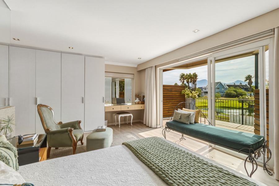 4 Bedroom Property for Sale in Greenways Golf Estate Western Cape